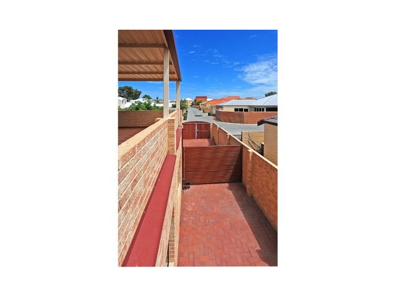 43 Regents Park Road, Joondalup WA 6027