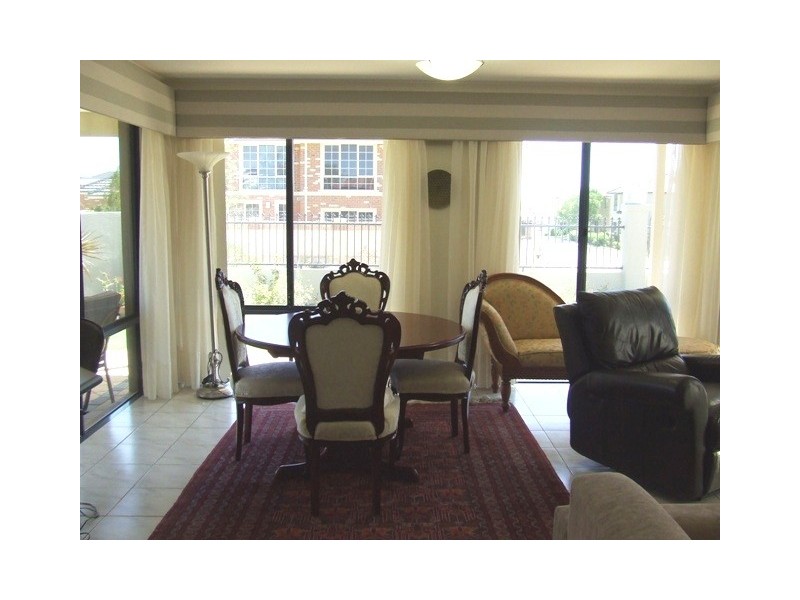 44 Miramare, Currambine WA 6028