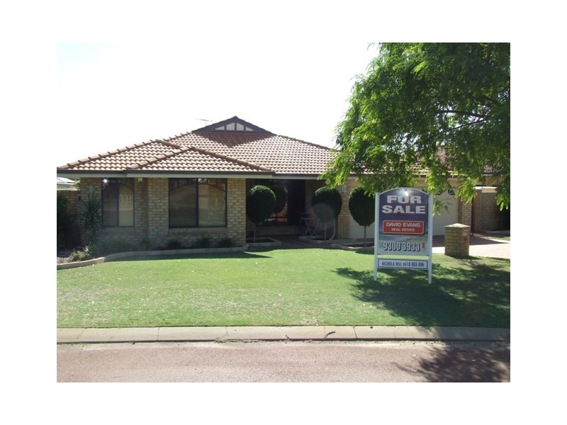 2 Kirkham Lane, Carramar WA 6031