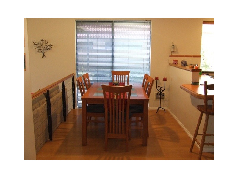 2 Kirkham Lane, Carramar WA 6031