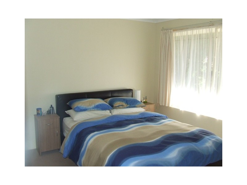 12 Camelot Grove, Carramar WA 6031