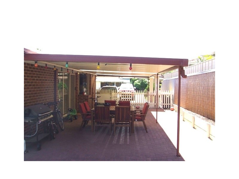 12 Camelot Grove, Carramar WA 6031