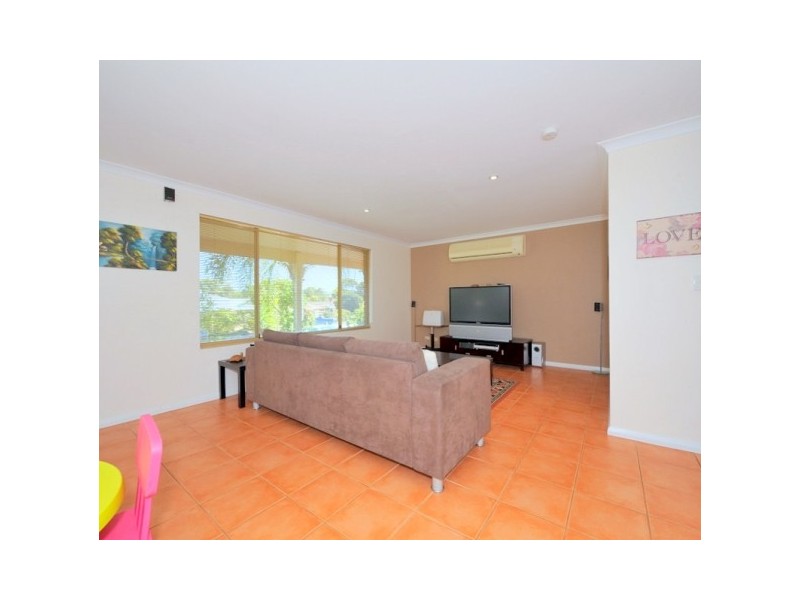 4 Shinners Green, Clarkson WA 6030