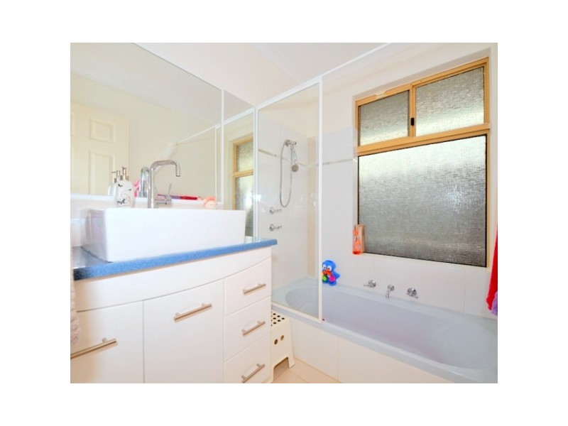 4 Shinners Green, Clarkson WA 6030