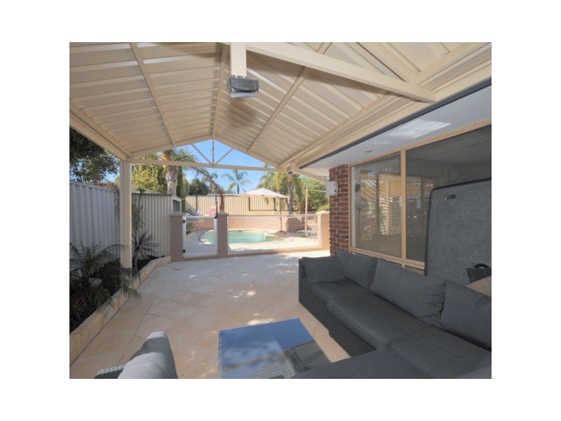 4 Shinners Green, Clarkson WA 6030