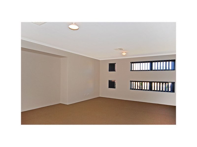 5 Scamills Road, Pearsall WA 6065