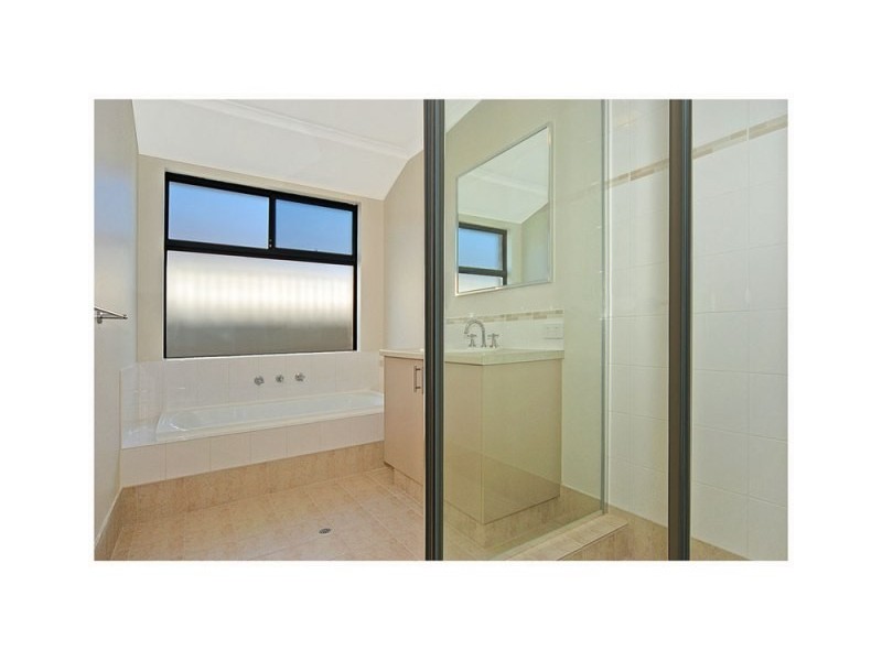 5 Scamills Road, Pearsall WA 6065