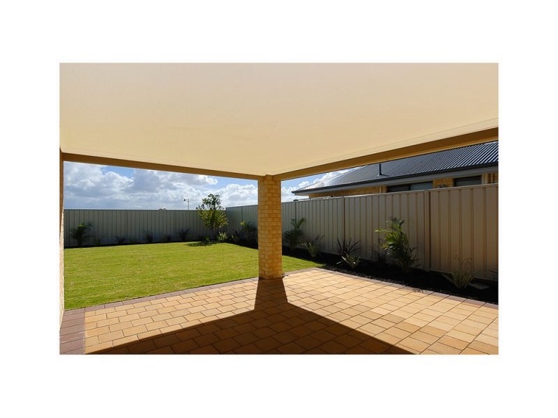 5 Scamills Road, Pearsall WA 6065