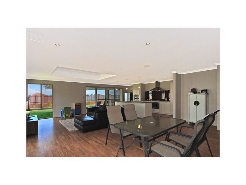 20 Cyandra Loop, Banksia Grove WA 6031