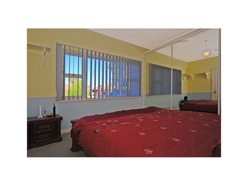 15 Martin Avenue, Rivervale WA 6103