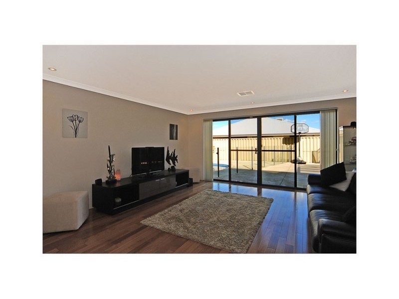 146 Ashley Road, Tapping WA 6065