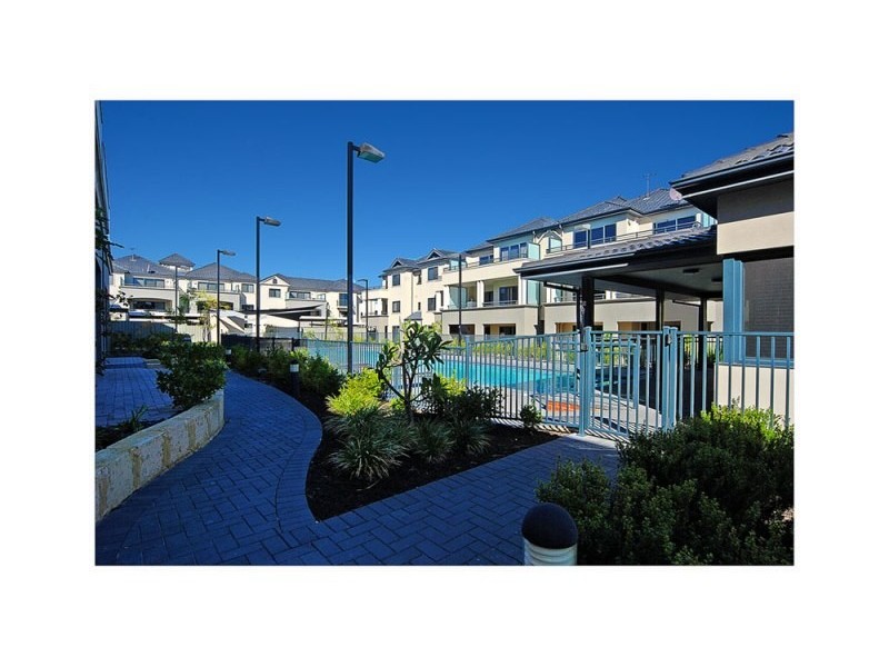 61/1 Sunlander Drive, Currambine WA 6028