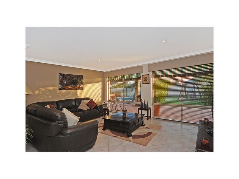 23 Aleri Cct, Quinns Rocks WA 6030