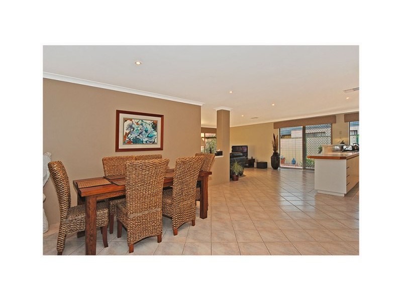 23 Aleri Cct, Quinns Rocks WA 6030