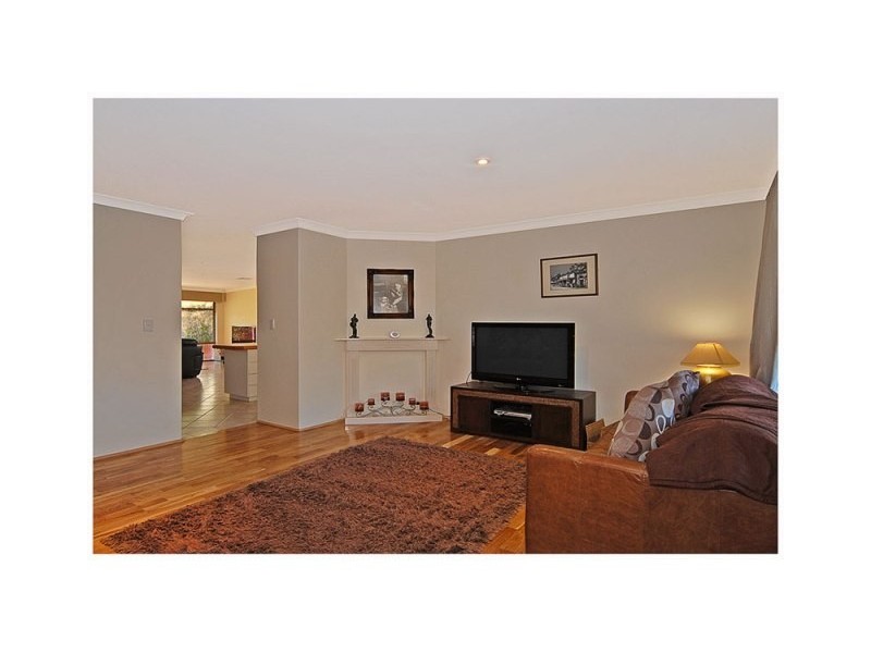 23 Aleri Cct, Quinns Rocks WA 6030