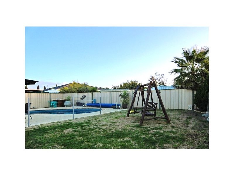 23 Aleri Cct, Quinns Rocks WA 6030