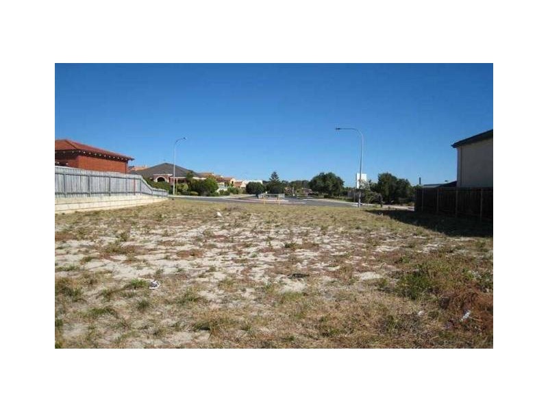 111 Flinders Avenue, Hillarys WA 6025