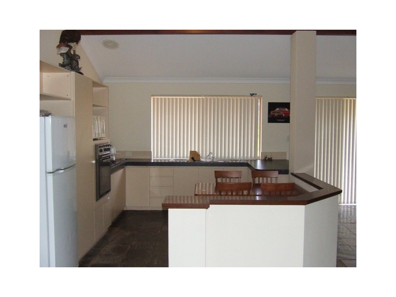 45 Kinross Drive, Kinross WA 6028