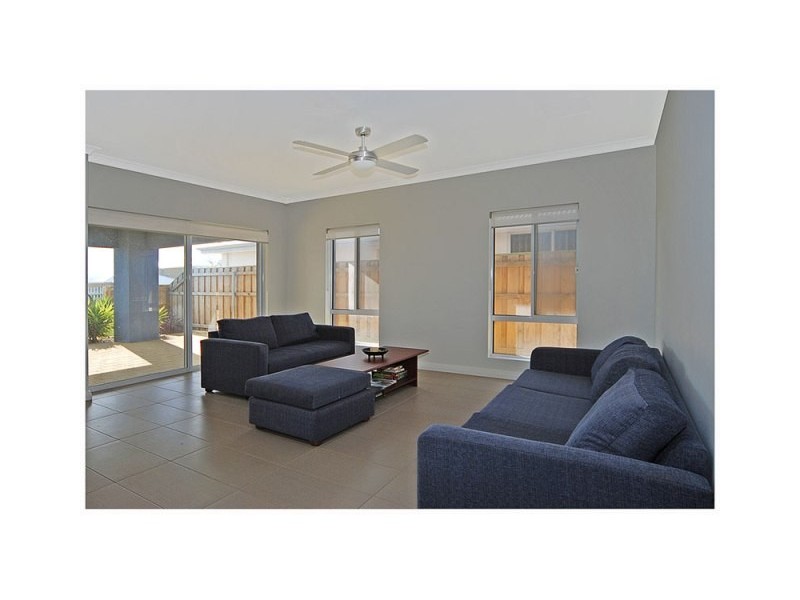 46 Lindsay Beach Blvd, Yanchep WA 6035