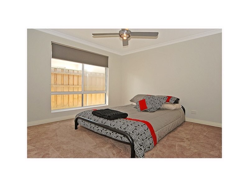 46 Lindsay Beach Blvd, Yanchep WA 6035