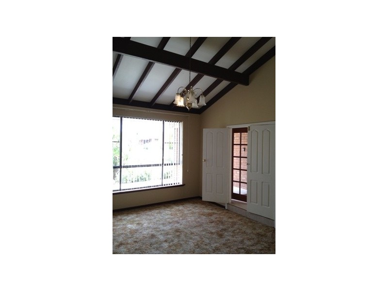 82 Freeland Way, Eden Hill WA 6054