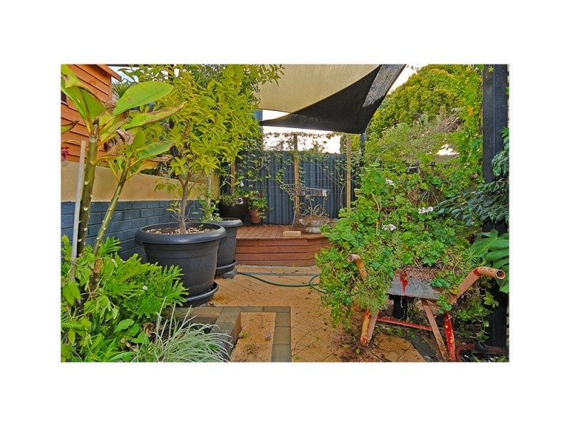 82 Freeland Way, Eden Hill WA 6054