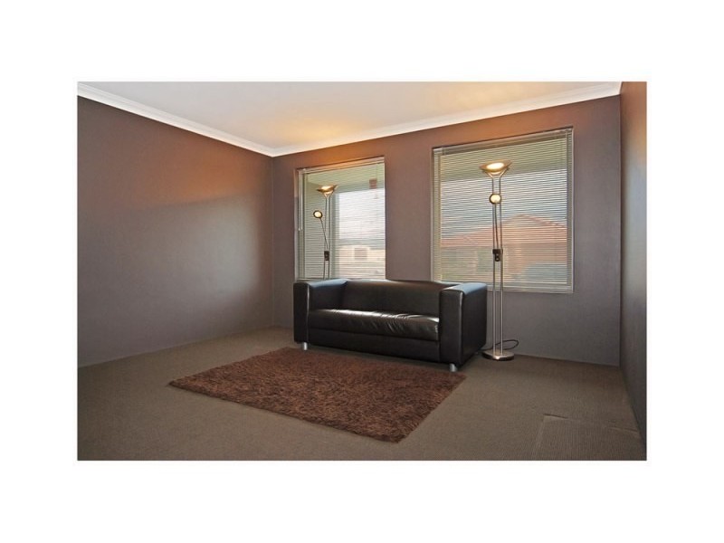 2 Redgate Link, Pearsall WA 6065