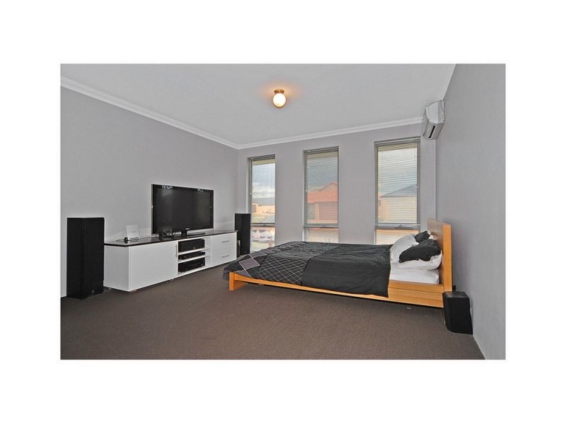 2 Redgate Link, Pearsall WA 6065