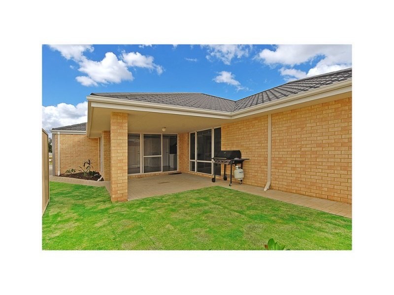 2 Redgate Link, Pearsall WA 6065