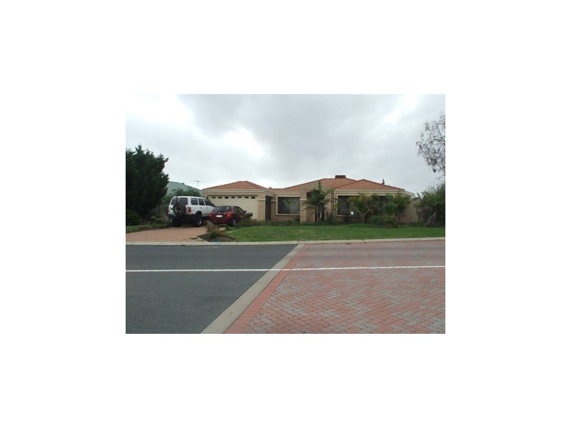 21 Glenfine Way, Carramar WA 6031