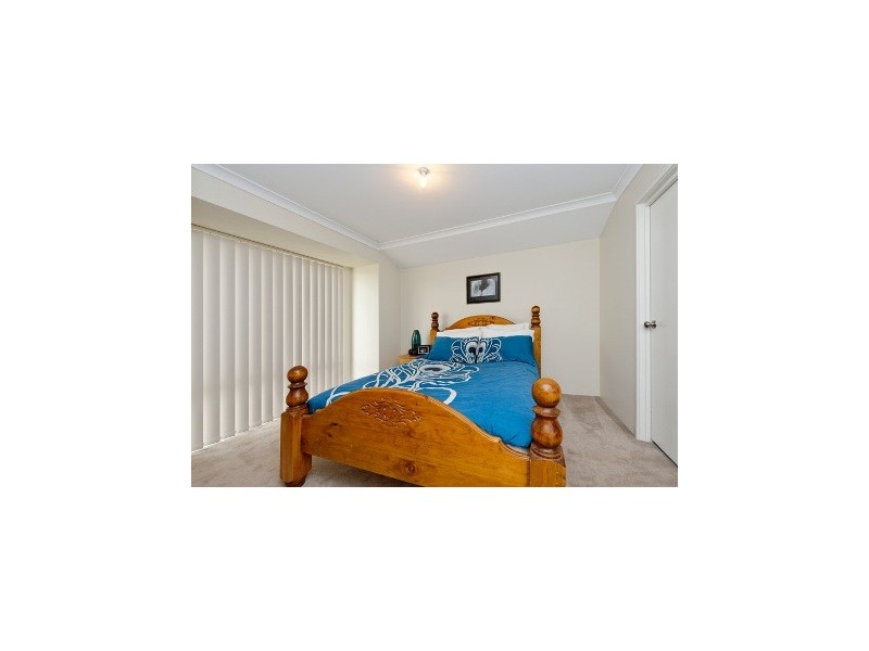 8 Hollywood Heights, Clarkson WA 6030