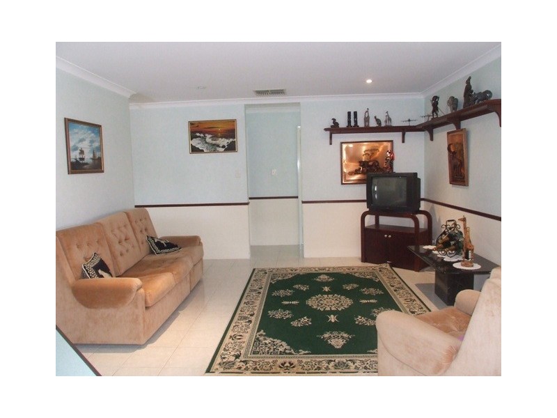 14 Balladong Loop, Carramar WA 6031