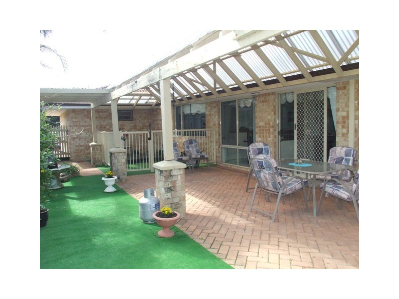 14 Balladong Loop, Carramar WA 6031