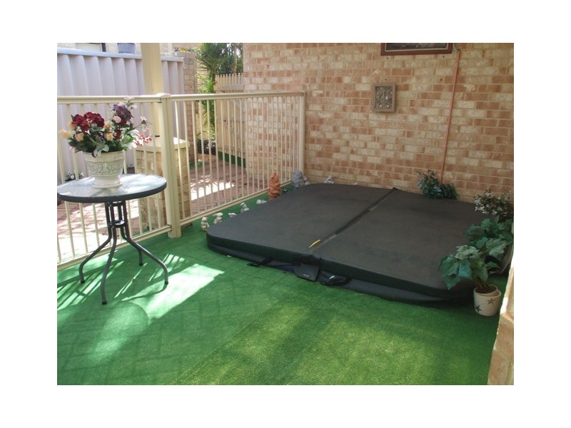 14 Balladong Loop, Carramar WA 6031