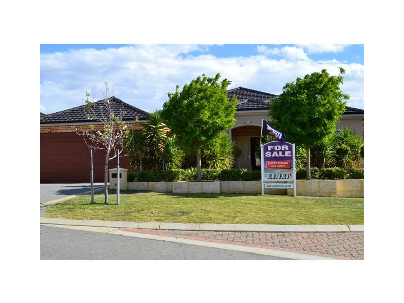 16 Hewlett Turn, Tapping WA 6065