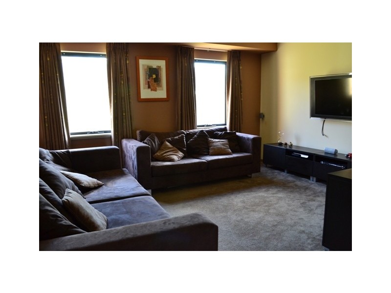 16 Hewlett Turn, Tapping WA 6065