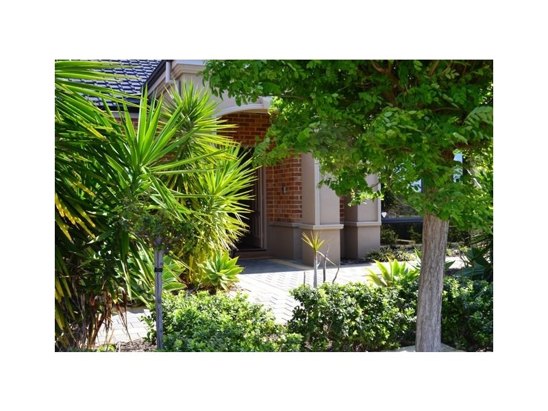 16 Hewlett Turn, Tapping WA 6065