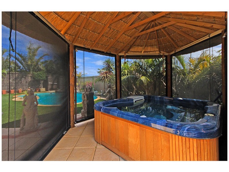 33 Galveston Loop, Iluka WA 6028