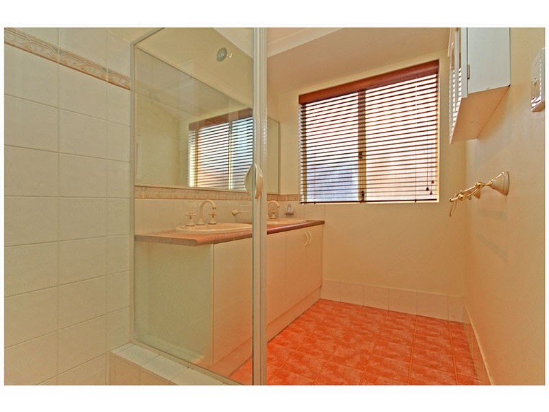 33 Galveston Loop, Iluka WA 6028