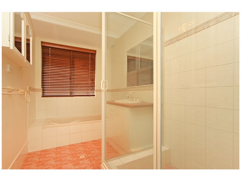 33 Galveston Loop, Iluka WA 6028