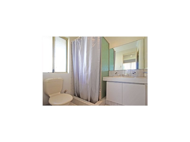 19 Ollera Meander, Carramar WA 6031