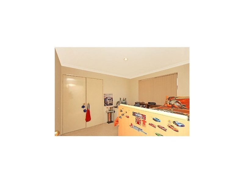 19 Ollera Meander, Carramar WA 6031