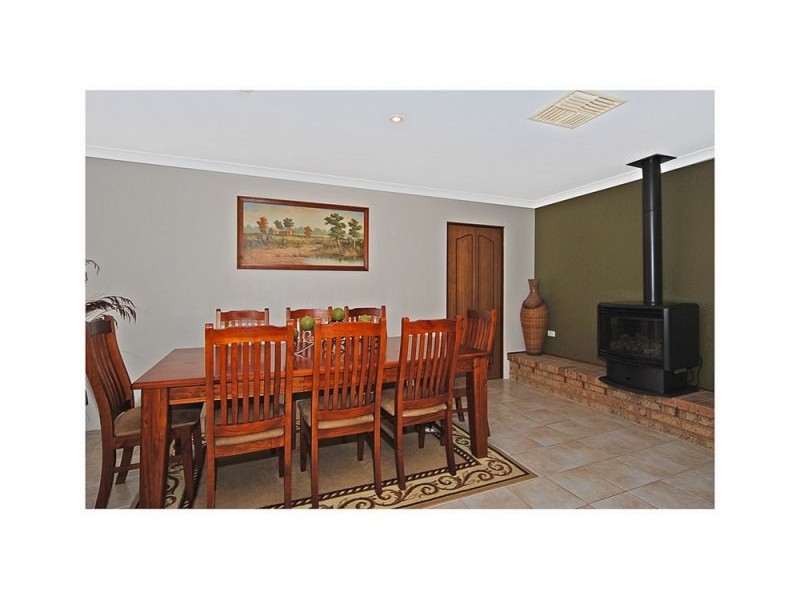 1 Shannon Close, Woodvale WA 6026