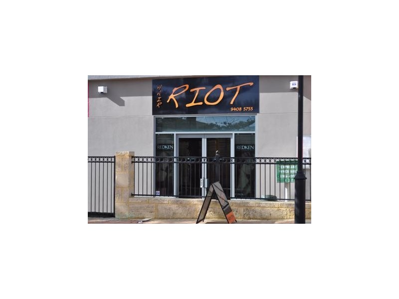 2/4  Bouvard Walk, Clarkson WA 6030