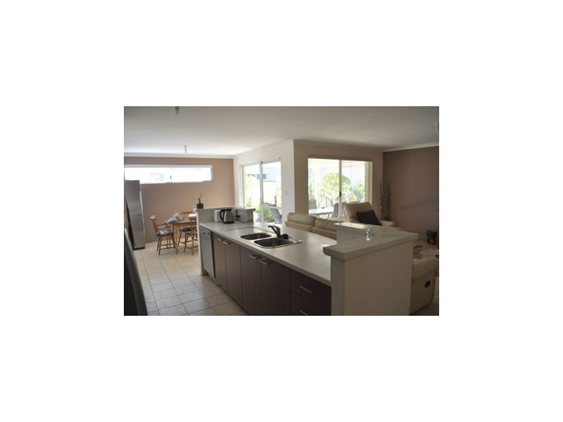 21 Santa Clara Cr, Clarkson WA 6030