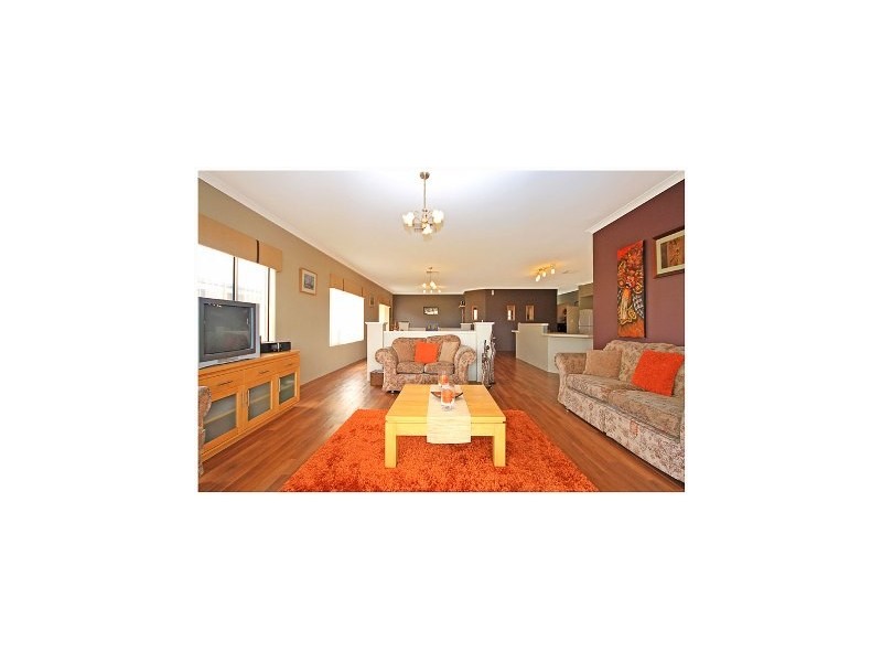 7 Colby Court, Tapping WA 6065