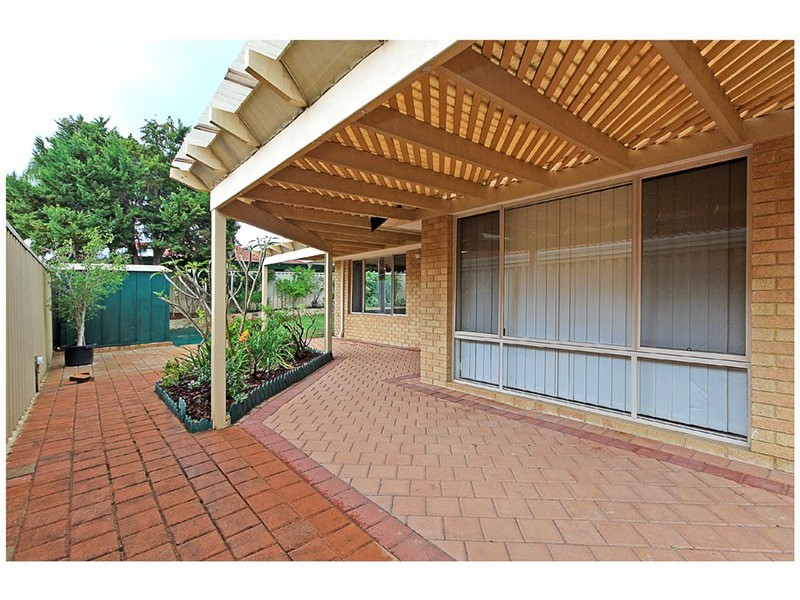 7 Balladong Loop, Carramar WA 6031
