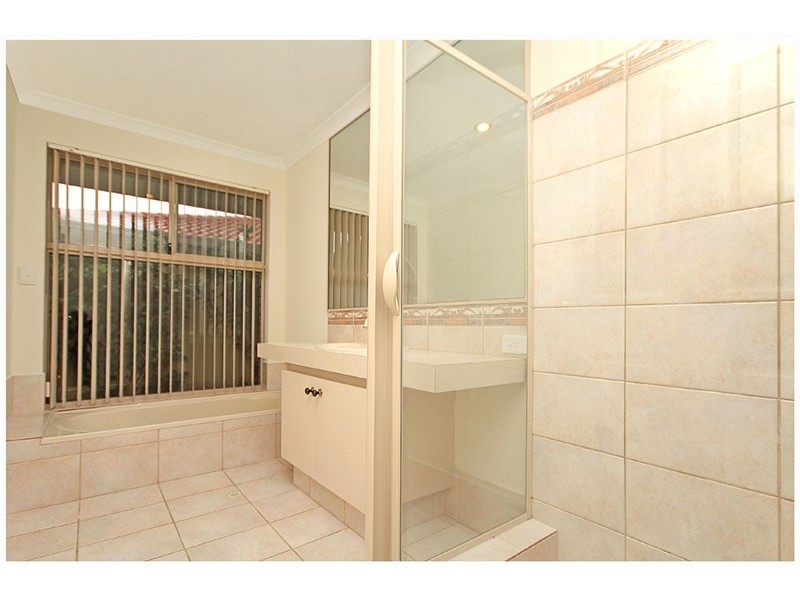 7 Balladong Loop, Carramar WA 6031