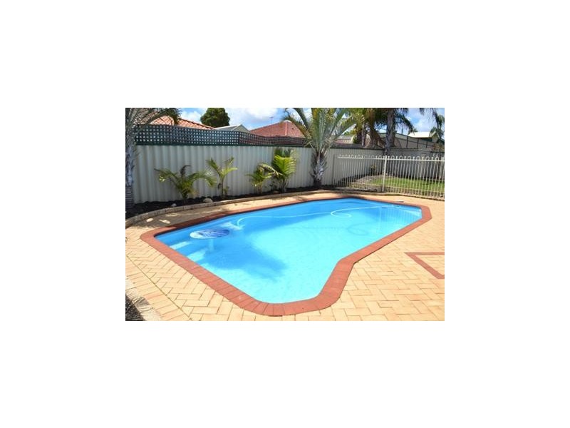 50 Combewood Loop, Carramar WA 6031