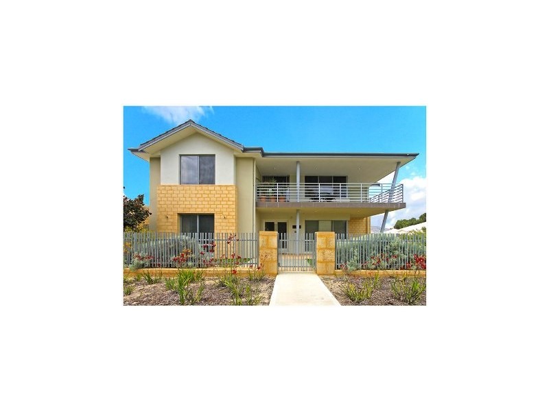 2 Oyster Lane, Yanchep WA 6035